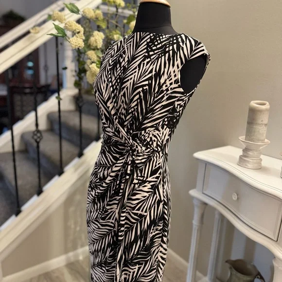 Ralph Lauren Black and Cream Leaf Print Midi Dress - Picture 5 of 5